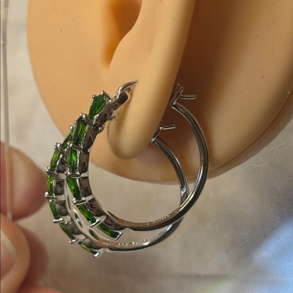 NWOT JTV Genuine Green Chrome Diopside Hoop Earrings 925 Sterling Silver - Picture 4 of 6